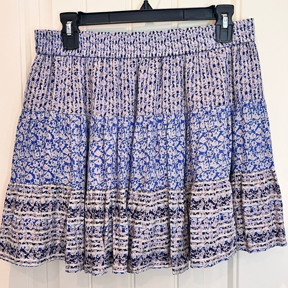 BCBGMaxAzria Blue and White Printed Mini Skirt